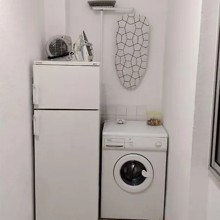 Estudio Acolhedor Na Amadora